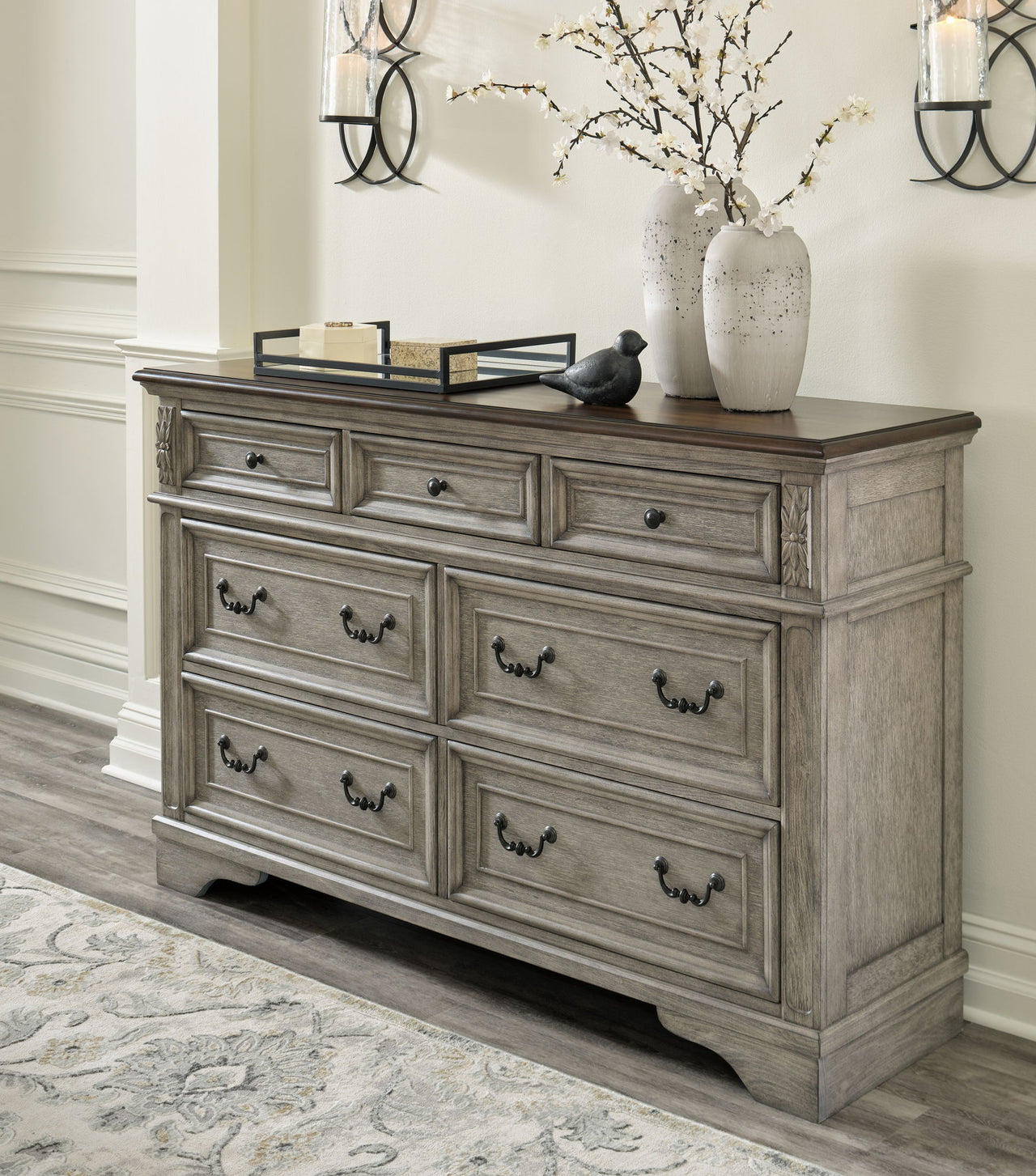 Lodenbay - Dresser - Antique Gray