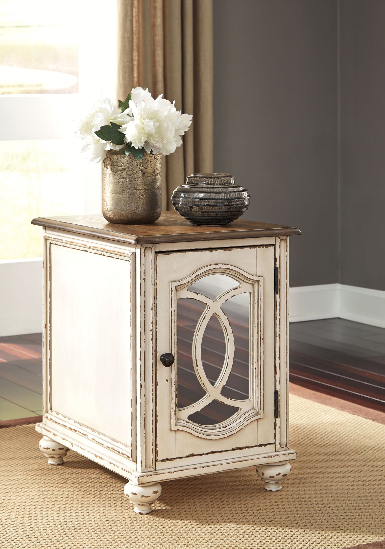 Realyn - Chair Side End Table - Insert Mirror - White / Brown
