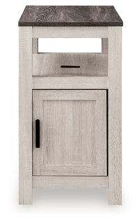 Fendenmore - Chair Side End Table