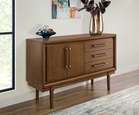 Lyncott - Dining Room Server - Brown